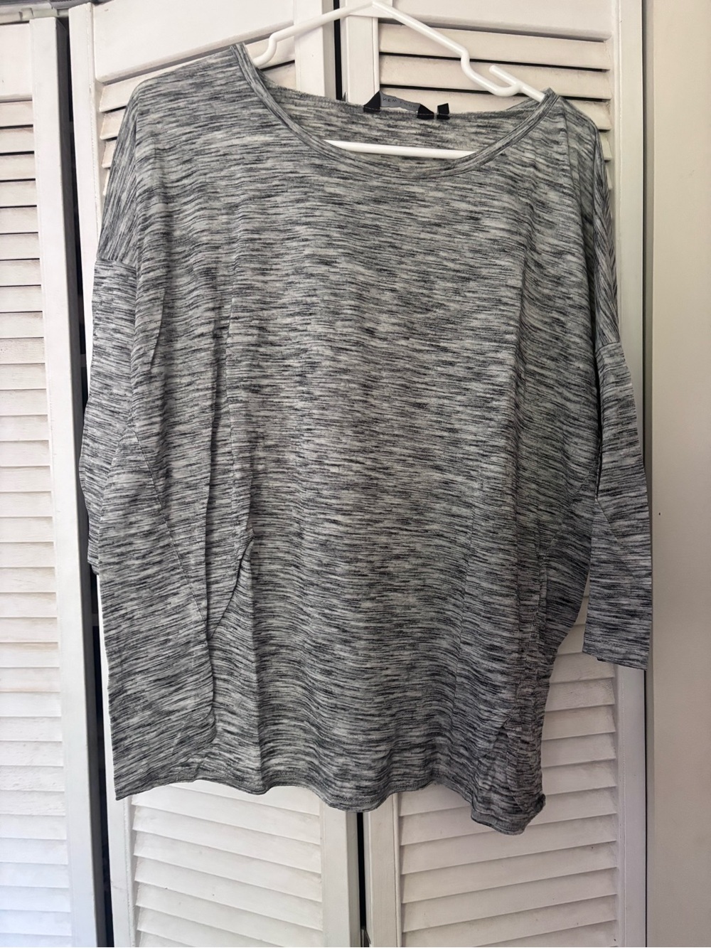 New Look Gray Heathered Crew Neck Top